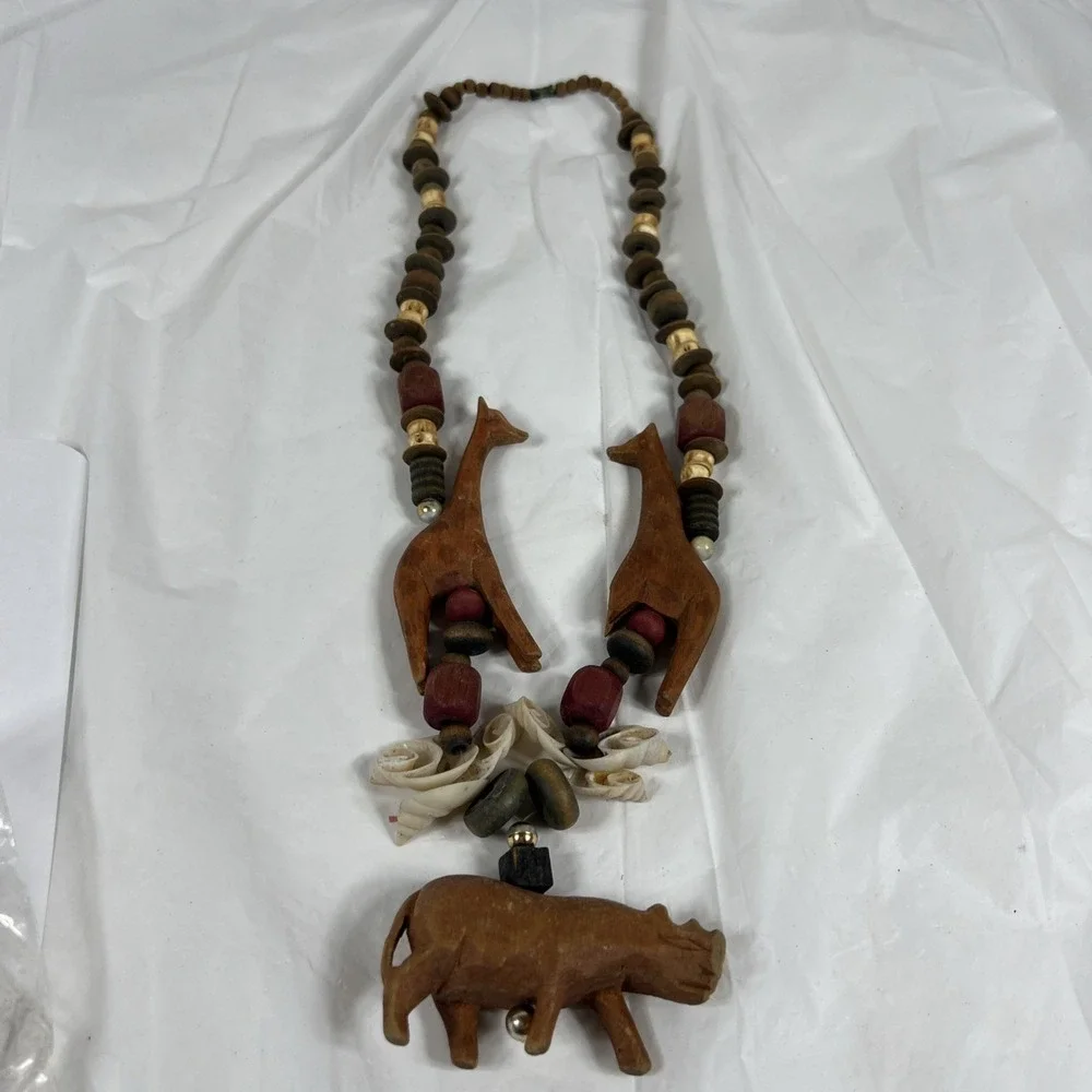 Vintage Hand Carved Wooden African Wildlife Animal Beaded Necklace‎